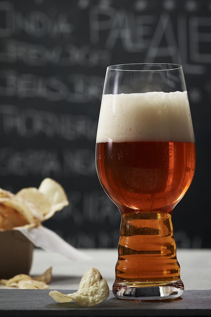 Ontdek welk bierglas bij welk bier past: Hier zie je een speciaal IPA-glas van Spiegelau.