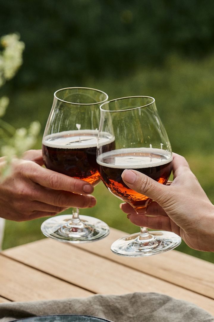 Ontdek welk bierglas bij welk bier past: Hier zie je een pils in de ambachtelijke bierglazen van Spiegelau.