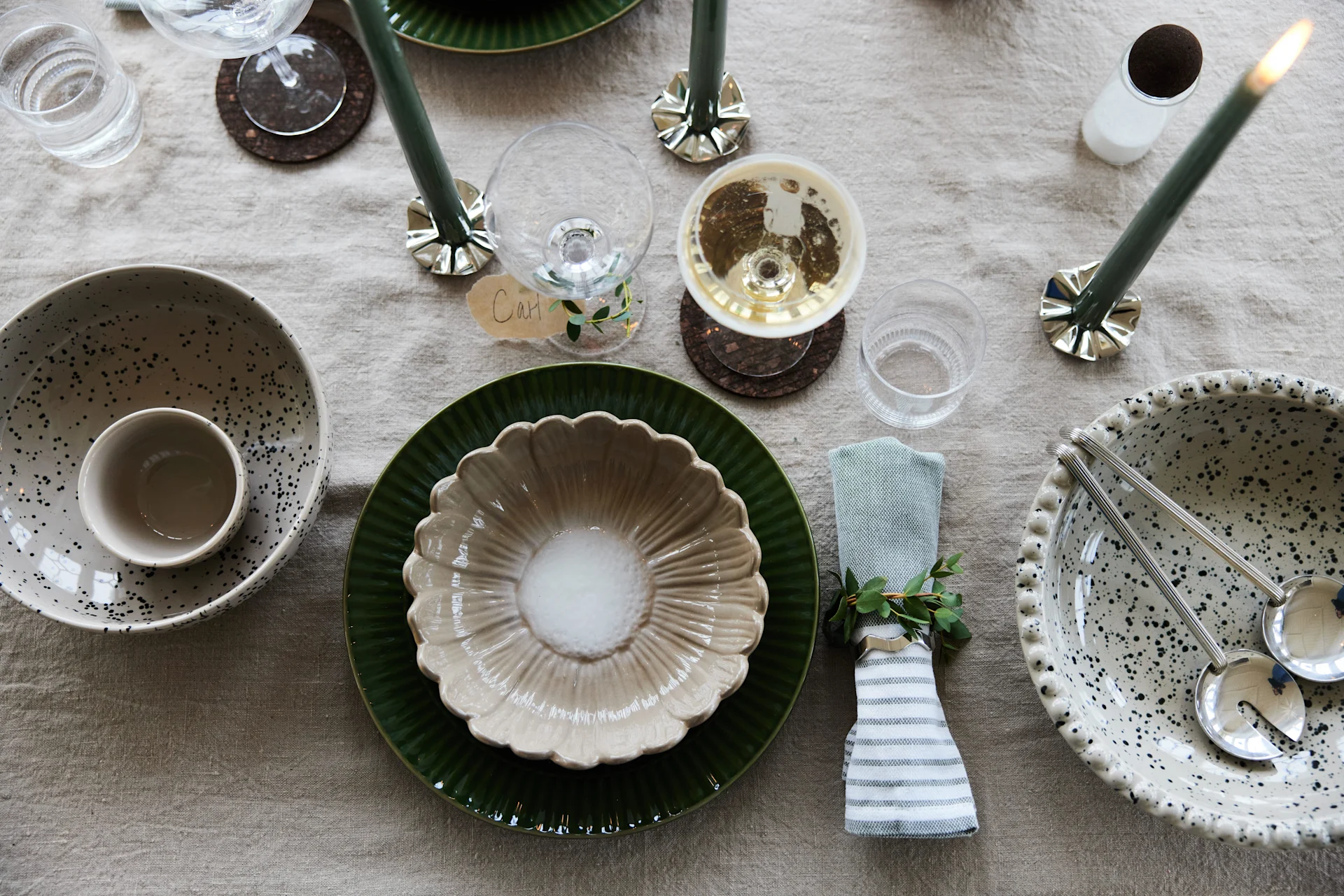 Met Sagaform kun je een ongecompliceerde, maar toch sfeervolle en romantische tafeldecoratie maken.