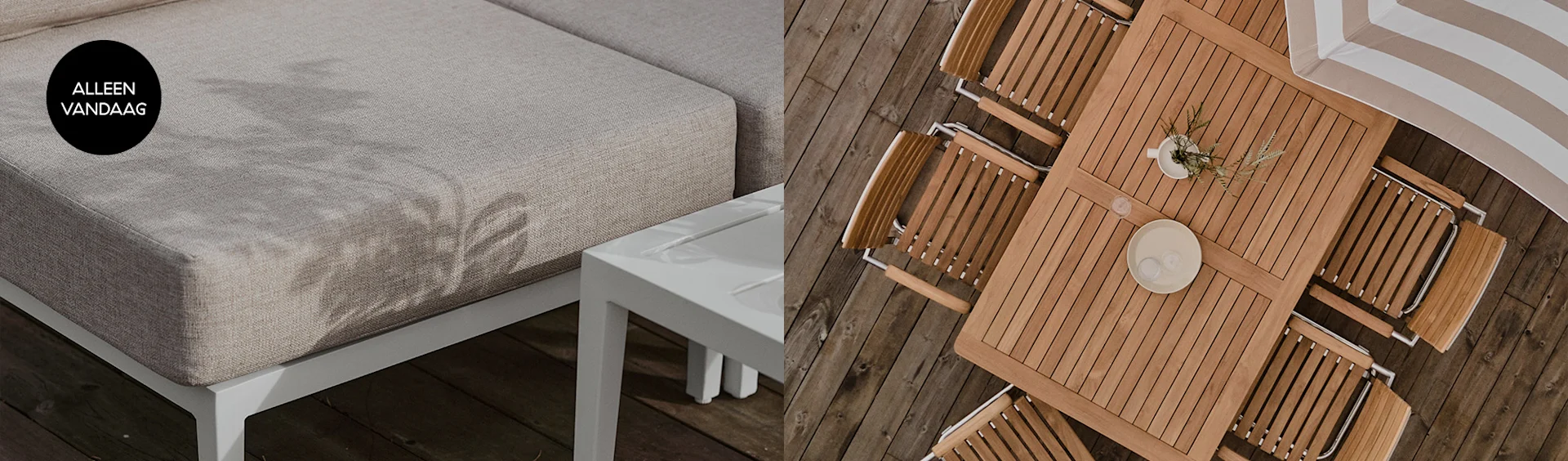 Buitenloungebank met beige kussens en bijzettafel, naast een houten eettafel met stoelen en parasol op een terras.