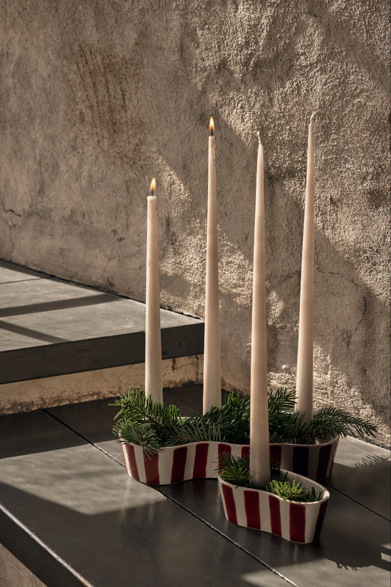 Hier zie je de papieren paddenstoel van Broste Copenhagen. Wij zijn dol op paddenstoeldecoraties voor kerst 2025.