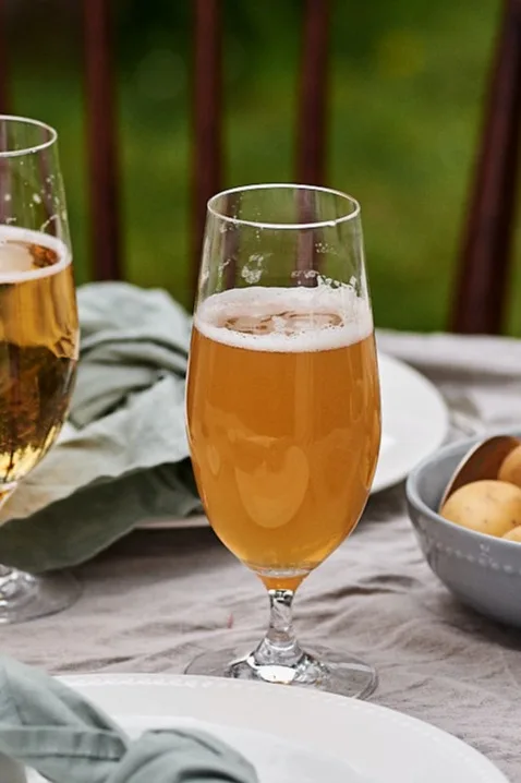 Ontdek welk bierglas bij welk bier past: Hier zie je de Karlevi bierglazen van Scandi Living.